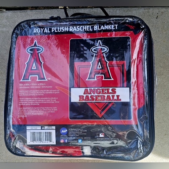 TWIN SIZE ANGELS BASEBALL BLANKET - Picture 2 of 2